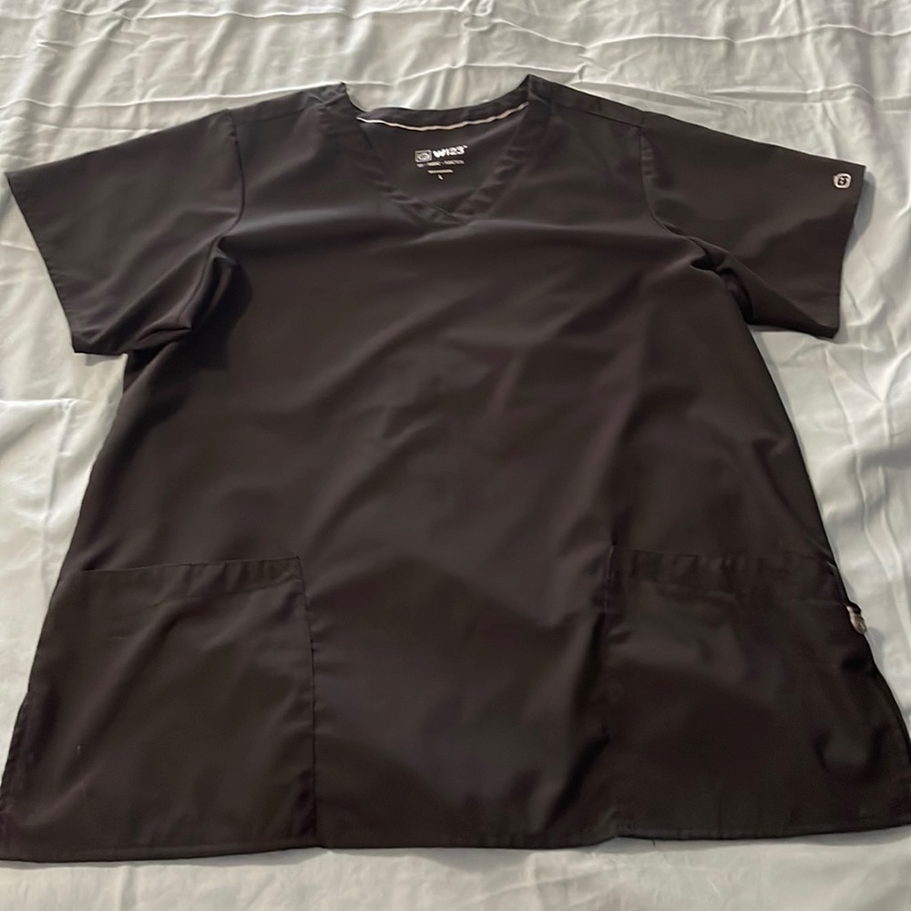 Wink 123 Scrub top